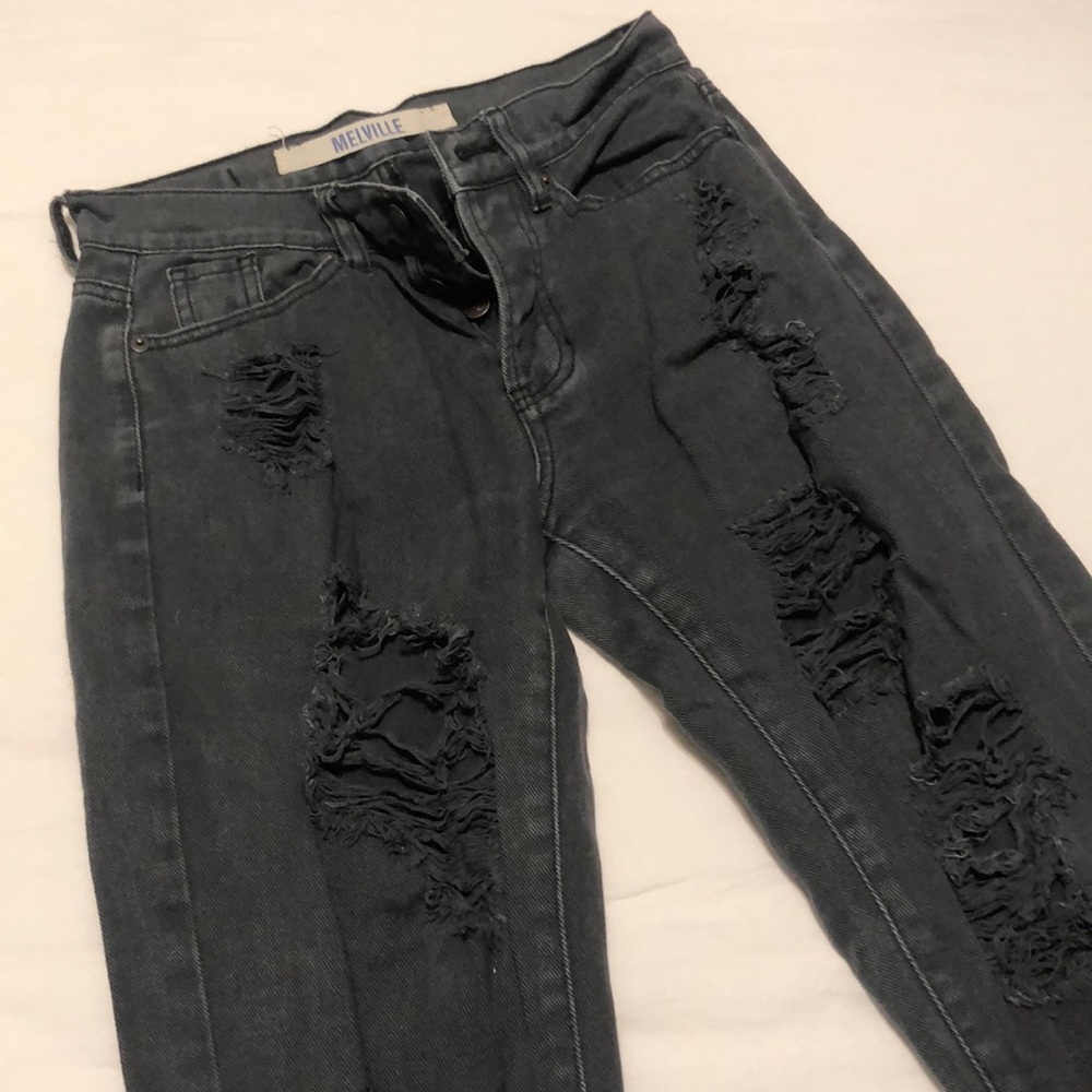 BRANDY MELVILLE BLACK MOM JEANS